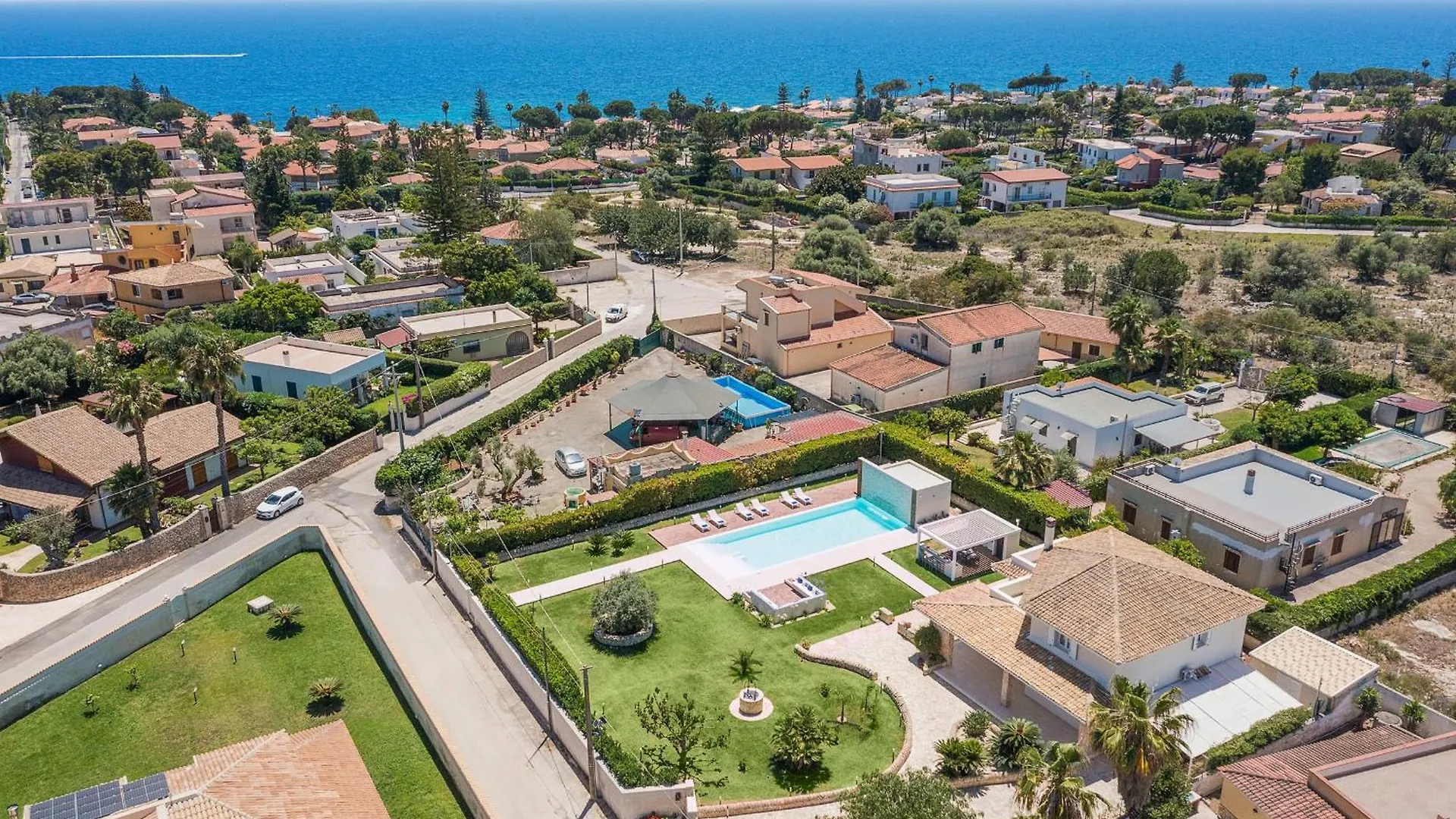 Villa Diletta Fontane Bianche Italy